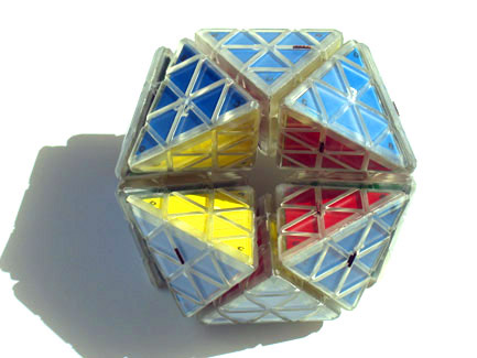 Tetrex, the 3D Rubik's Magic